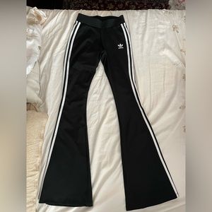 Adidas classic flared leggings